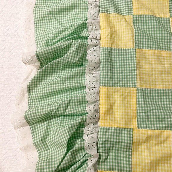 Vtg Toddler Bed Crib Blanket Bedspread Handmade Green Yellow Check Ruffles Lace - Picture 2 of 5